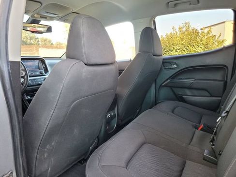 Used 2021 Chevrolet Colorado LT RWD image 14