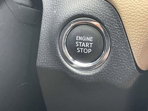 Used 2025 Toyota RAV4 XLE Premium image 37