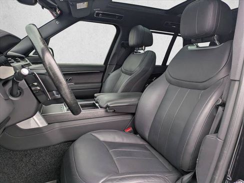 Used 2025 Land Rover Range Rover SE AWD/4WD image 17