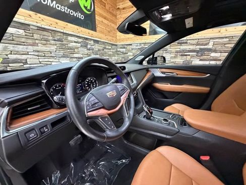 Used 2020 Cadillac XT5 Premium Luxury AWD/4WD image 12
