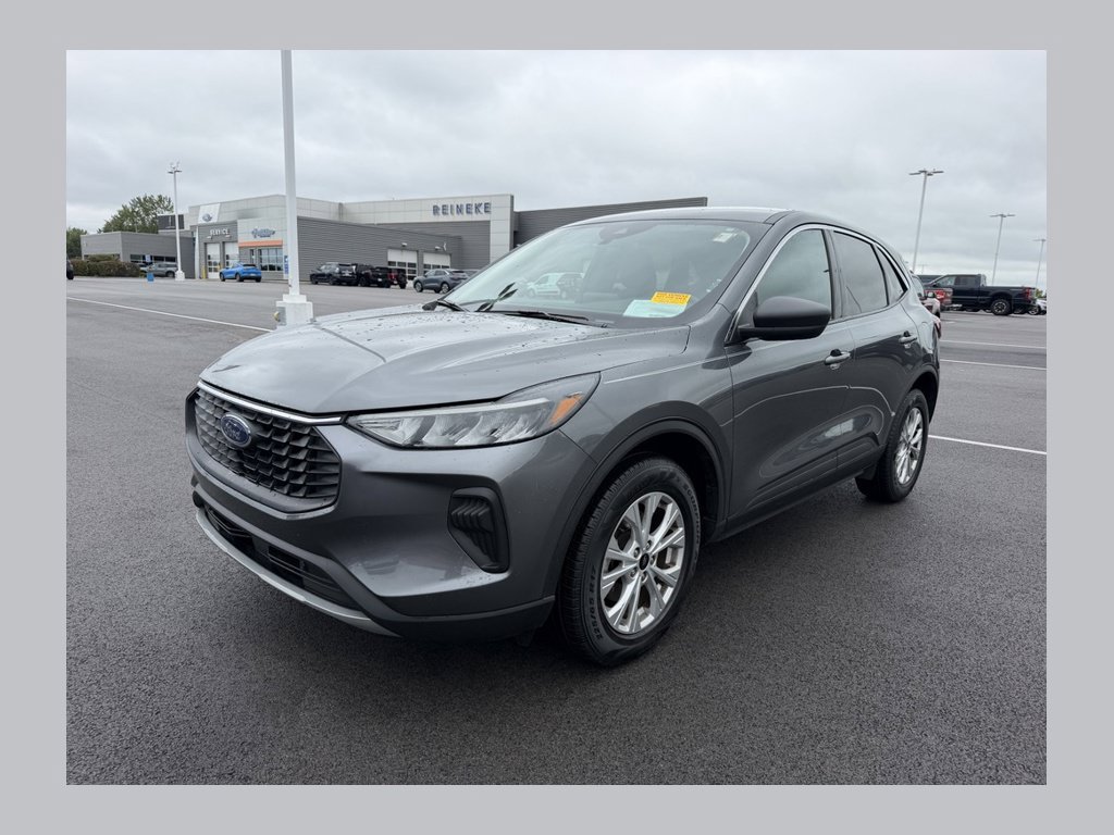 Used 2023 Ford Escape Active AWD/4WD image 1
