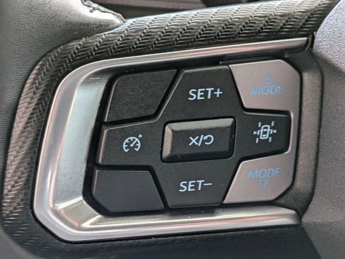 Used 2025 Ford Mustang Premium image 24