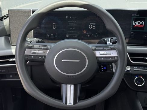 Used 2025 Hyundai Sonata SEL FWD image 11