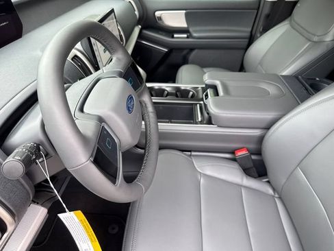 New 2026 Ford Expedition Active RWD image 19