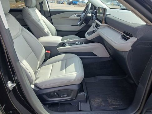 New 2026 Ford Explorer Active AWD/4WD image 38