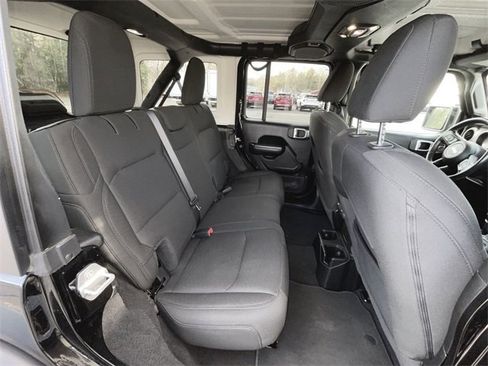 Used 2020 Jeep Wrangler Unlimited Sport S image 24