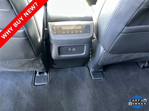 Used 2024 Nissan Pathfinder SL image 17