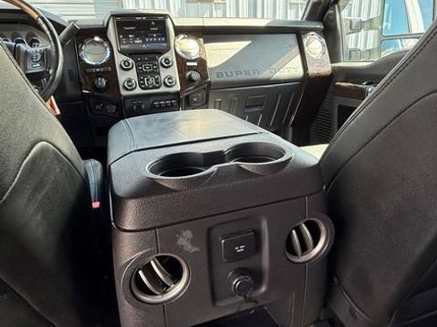 Used 2016 Ford F350 Platinum w/ Platinum Package AWD/4WD image 20