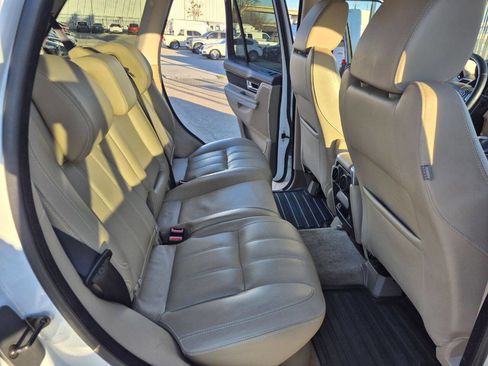 Used 2011 Land Rover Range Rover Sport HSE LUX image 19