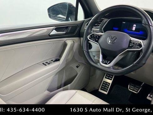 Used 2022 Volkswagen Tiguan SE R-Line AWD/4WD image 11