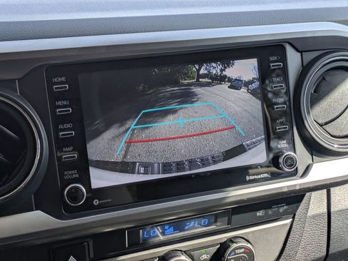 Used 2022 Toyota Tacoma SR image 23