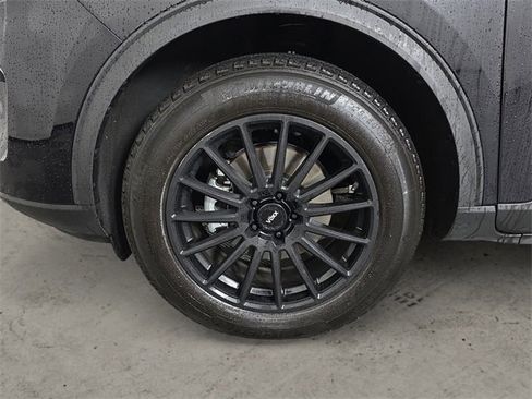 Used 2020 Ford Escape SEL image 9