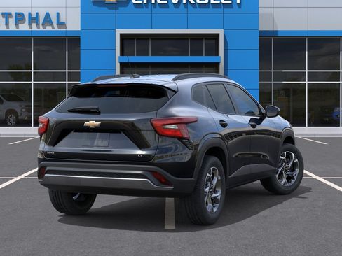 New 2026 Chevrolet Trax LT FWD image 4