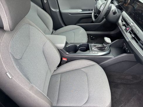 Used 2025 Kia K4 LXS image 35
