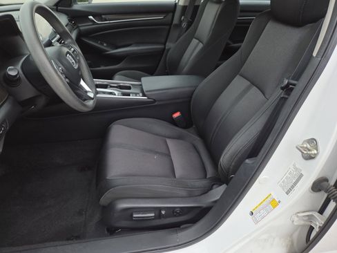 Used 2019 Honda Accord EX image 22