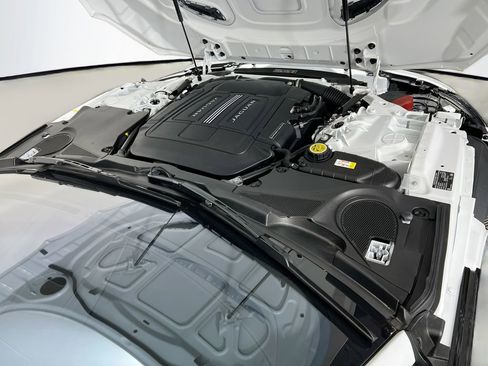 Used 2024 Jaguar F-TYPE R-Dynamic RWD image 29