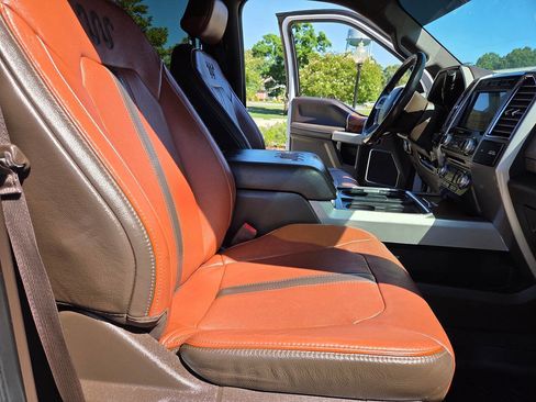Used 2018 Ford F250 King Ranch w/ King Ranch Ultimate Package AWD/4WD image 11