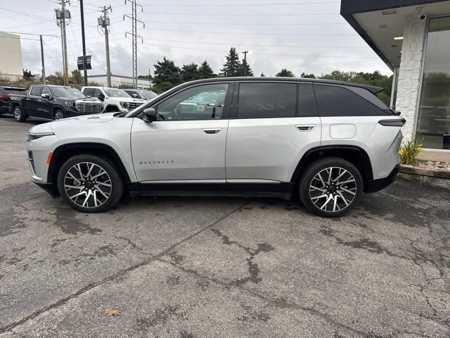Used 2025 Jeep Wagoneer S Limited AWD/4WD image 2