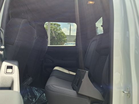 New 2026 Nissan Frontier SV w/ Tow Package AWD/4WD image 15
