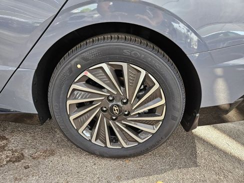 Used 2026 Hyundai Sonata Limited FWD image 10
