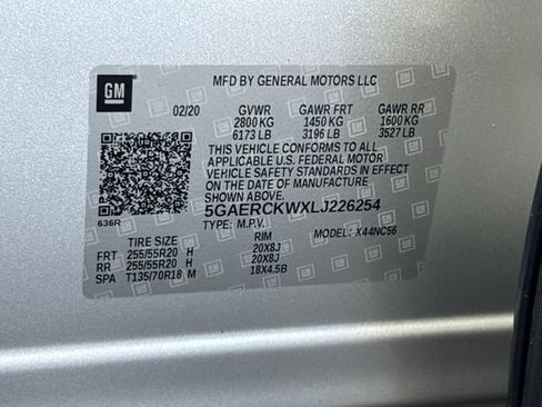 Used 2020 Buick Enclave Premium w/ Sun and Sites Package image 37