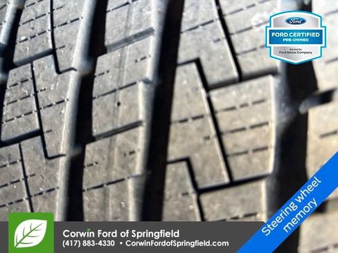 Used 2019 Ford Edge Titanium w/ Cold Weather Package image 11