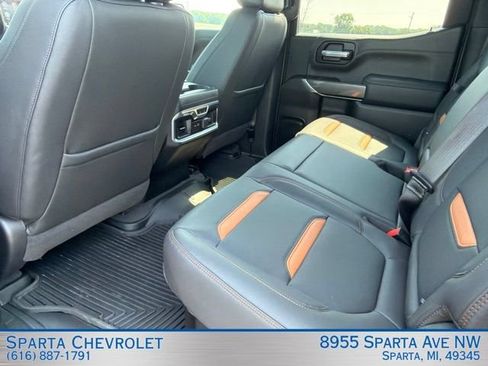 Used 2021 GMC Sierra 1500 AT4 w/ AT4 Premium Package AWD/4WD image 12