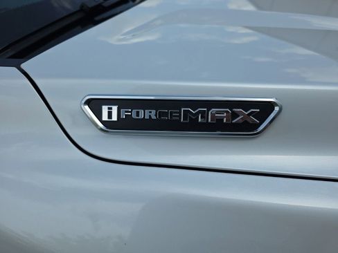 Used 2025 Toyota 4Runner Limited AWD/4WD image 4