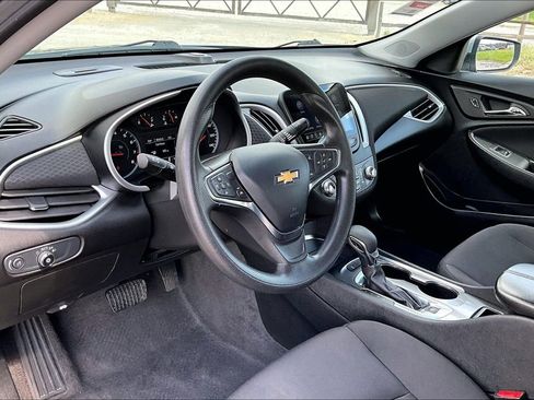 Used 2024 Chevrolet Malibu LT FWD image 12