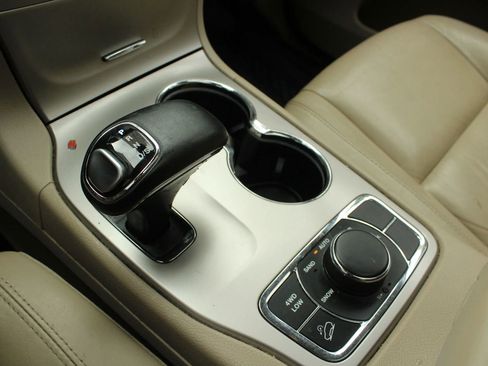 Used 2015 Jeep Grand Cherokee Limited image 30