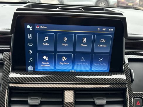 Used 2022 Chevrolet Tahoe LT w/ LT Signature Package image 17