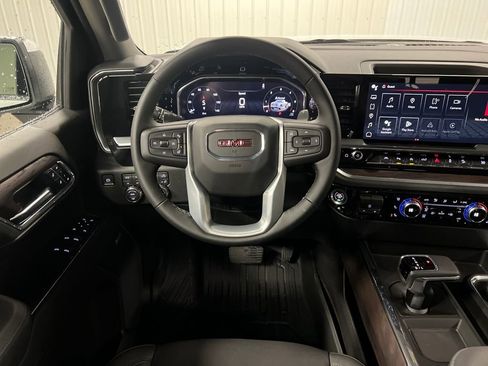 New 2026 GMC Sierra 1500 SLT w/ SLT Premium Plus Package AWD/4WD image 18