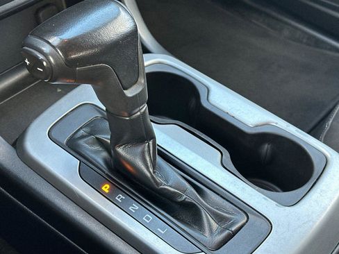 Used 2018 Chevrolet Colorado LT image 22