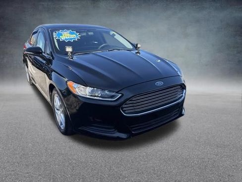 Used 2016 Ford Fusion SE FWD image 5