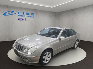 Used 2005 Mercedes-Benz E 500 Sedan video 2