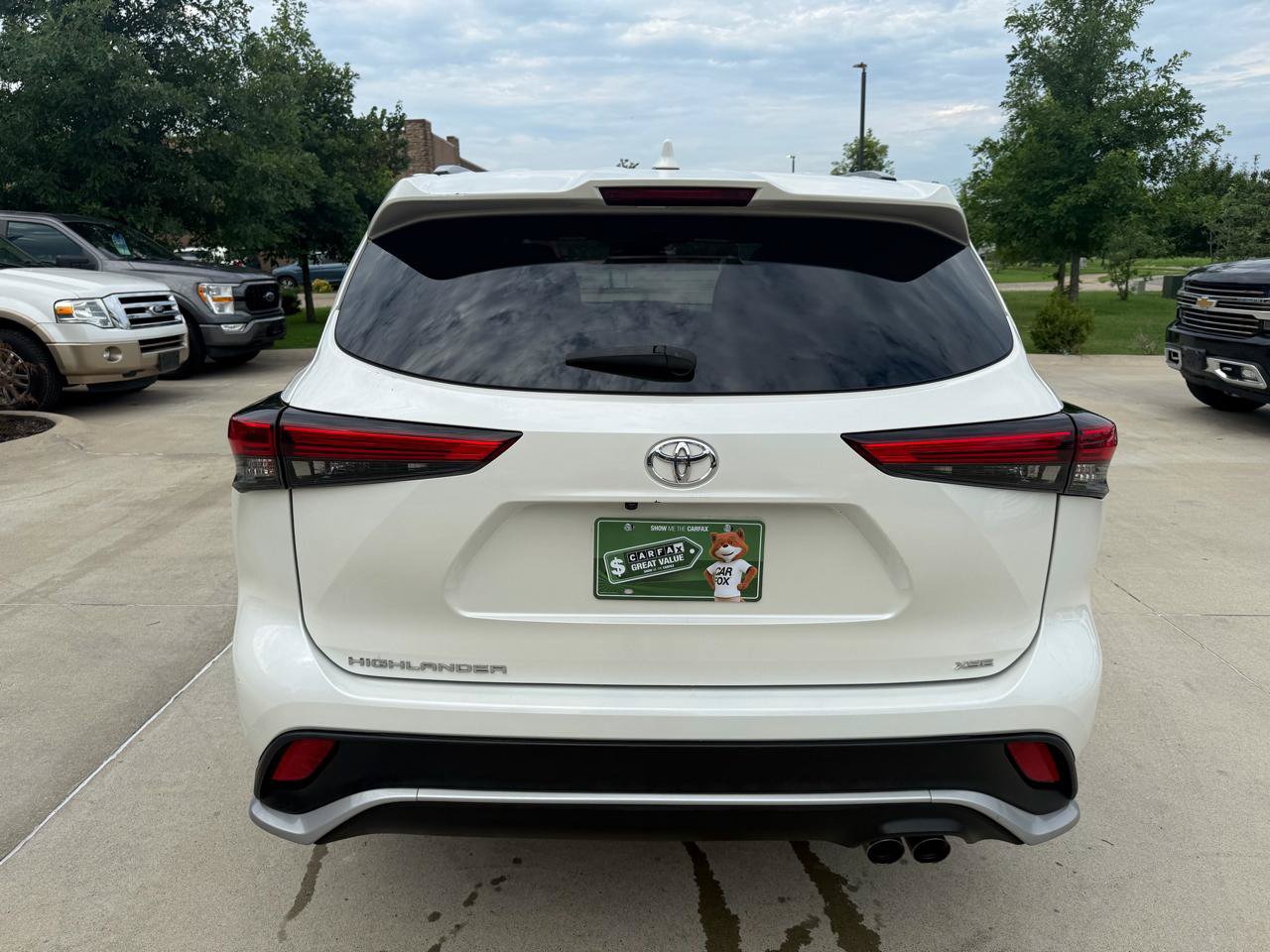 Used 2021 Toyota Highlander XSE FWD image 5