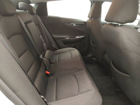 Used 2018 Chevrolet Malibu LS image 19