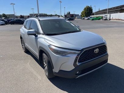 Used 2024 Toyota Corolla Cross XLE w/ Convenience Package