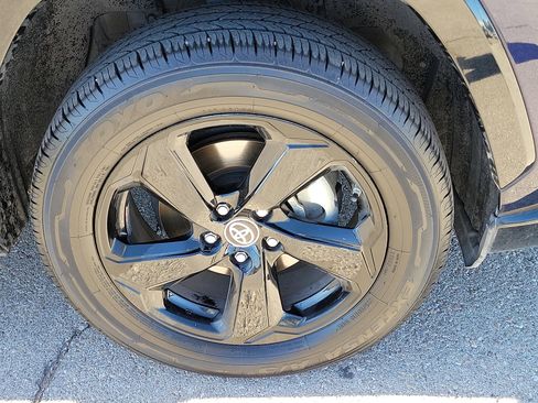 Used 2019 Toyota RAV4 XSE image 7