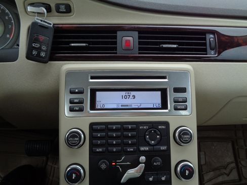 Used 2007 Volvo S80 3.2 image 21