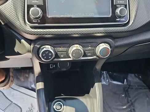 Used 2023 Nissan Kicks S image 15