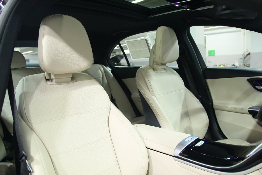 Certified 2024 Mercedes-Benz C 300 4MATIC Sedan image 22