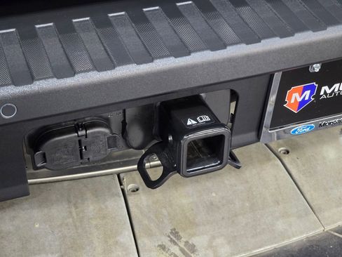 New 2025 Ford Maverick XLT image 10