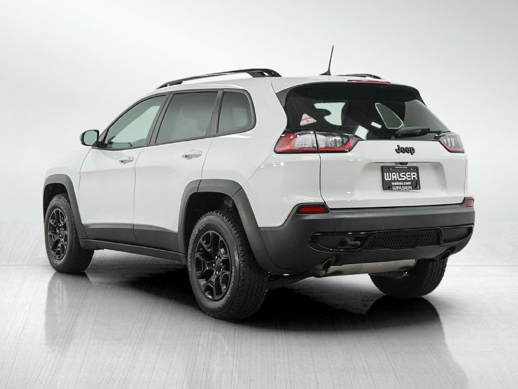 Used 2022 Jeep Cherokee Latitude w/ Sun & Sound Group AWD/4WD image 3