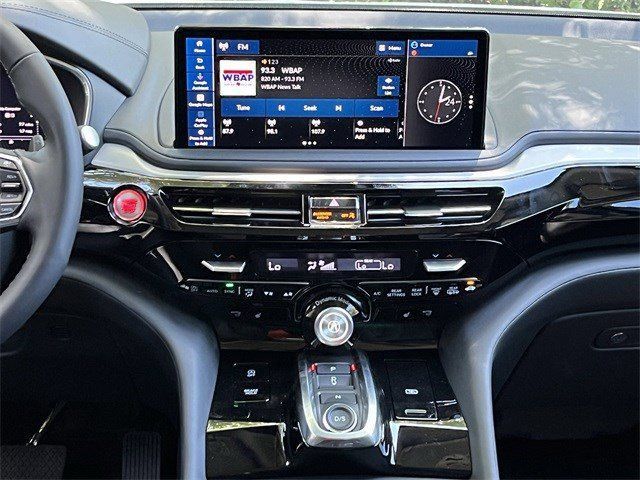 Used 2026 Acura MDX w/ Technology Package FWD image 17