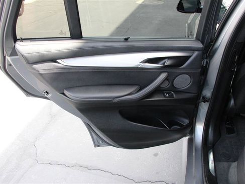 Used 2017 BMW X5 xDrive50i image 15