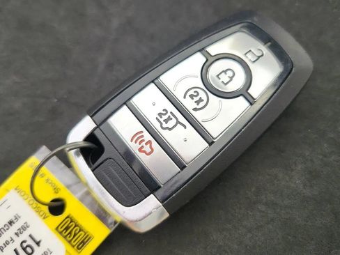 Used 2024 Ford Escape ST-Line w/ Tech Pack #1 AWD/4WD image 13