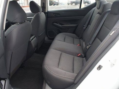 Used 2023 Nissan Altima 2.5 SV image 12