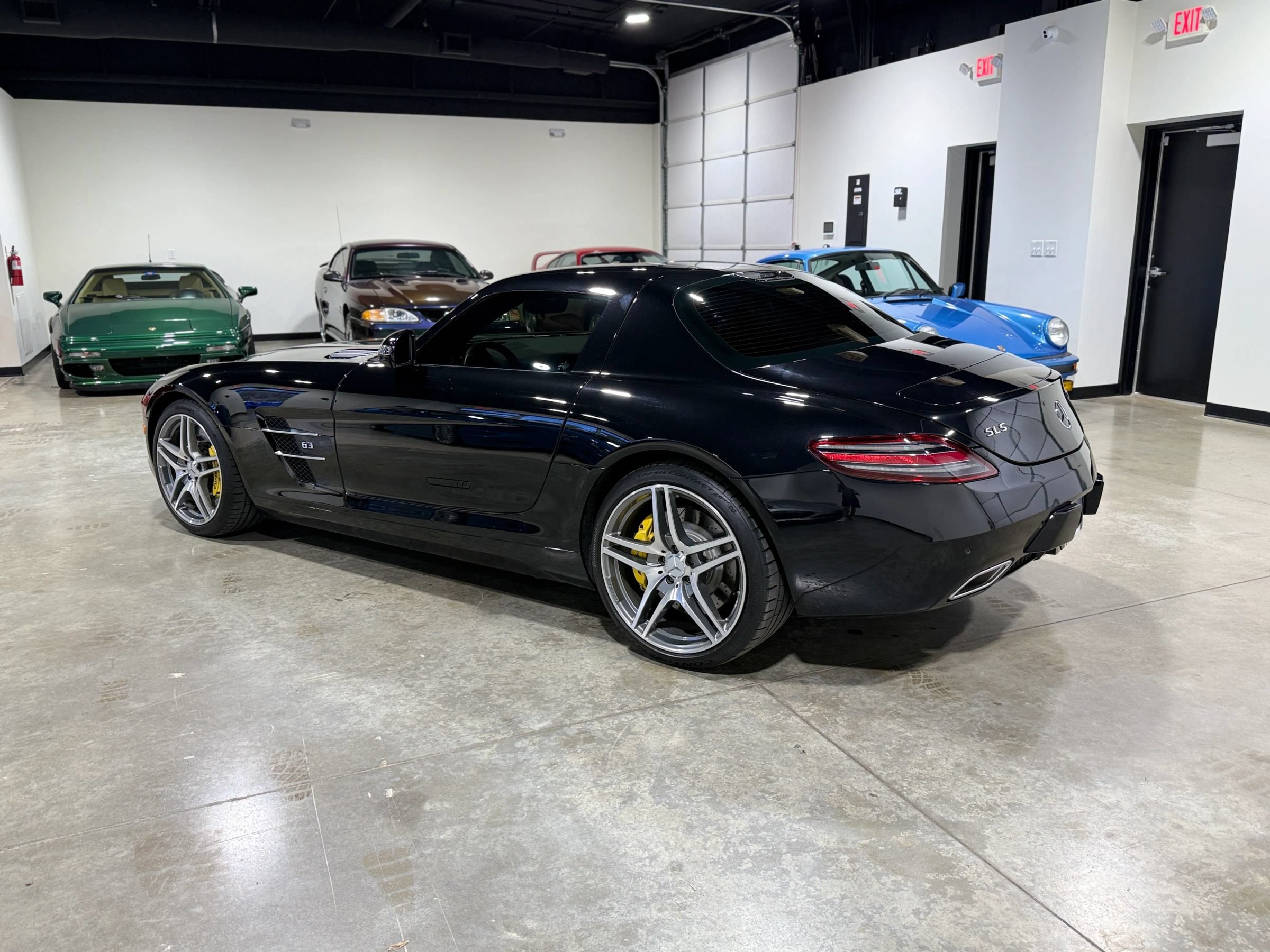 Used 2011 Mercedes-Benz SLS AMG Coupe image 12