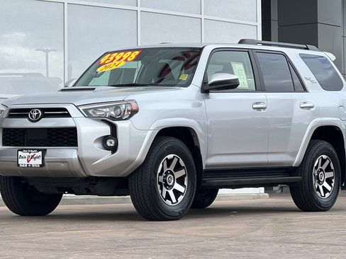 Certified 2024 Toyota 4Runner TRD Off-Road image 10